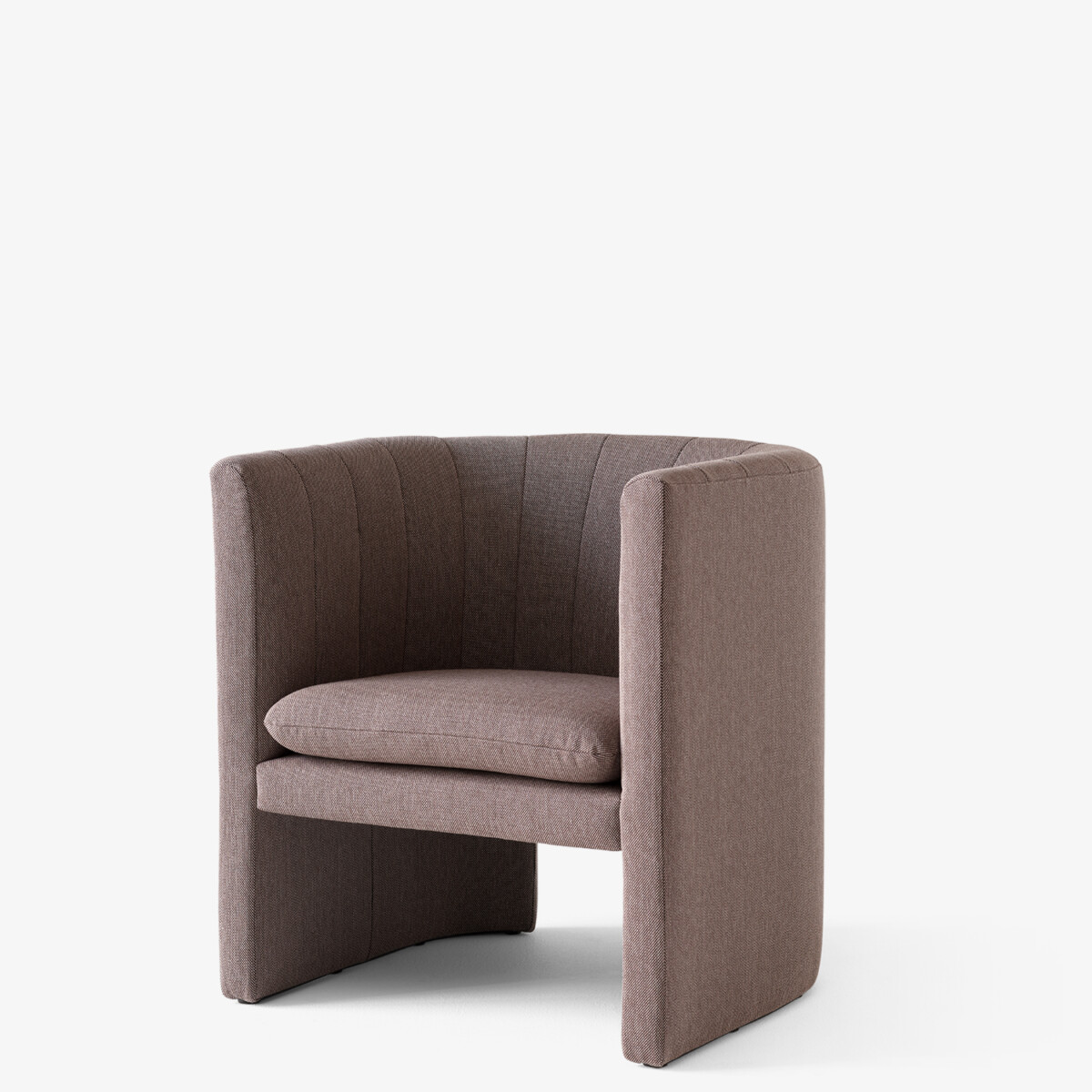 Lage ronde loungestoel met een gebogen rugleuning
